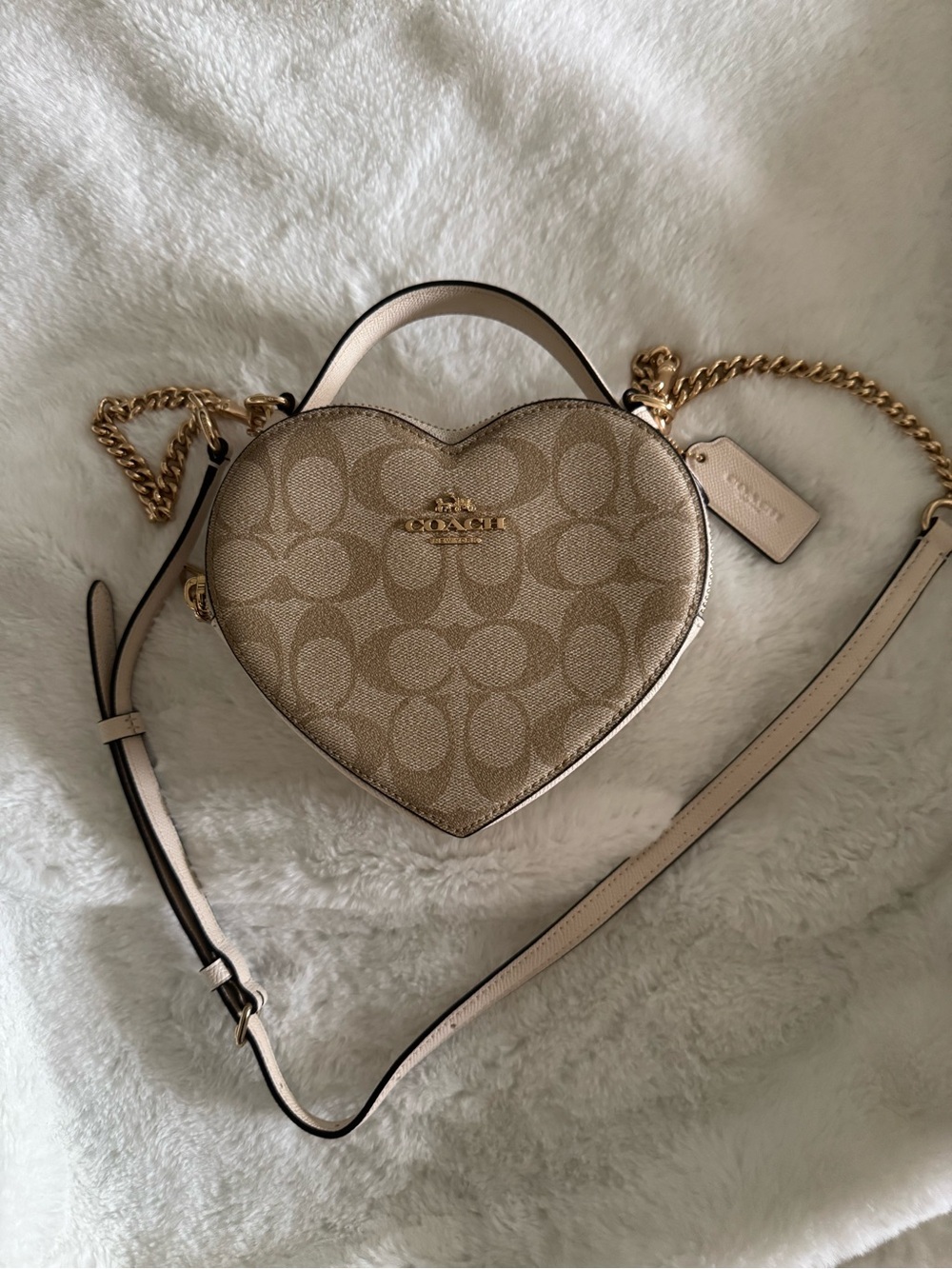 Coach Heart Crossbody Bag in Signature Chalk/Beige with Gold Hardware